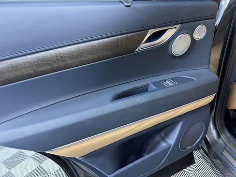 Used 2023 Genesis GV80 2.5T w/ Prestige 20" Package image 32