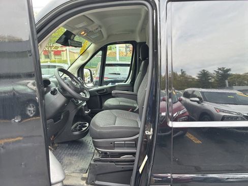 Used 2023 RAM ProMaster 2500 FWD image 15