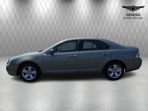 Used 2008 Ford Fusion SE FWD image 2