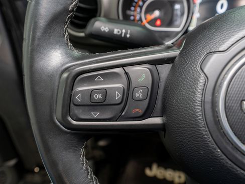 Used 2022 Jeep Gladiator Sport image 24