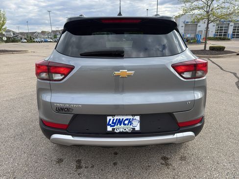Used 2025 Chevrolet TrailBlazer LT w/ Convenience Package FWD image 4