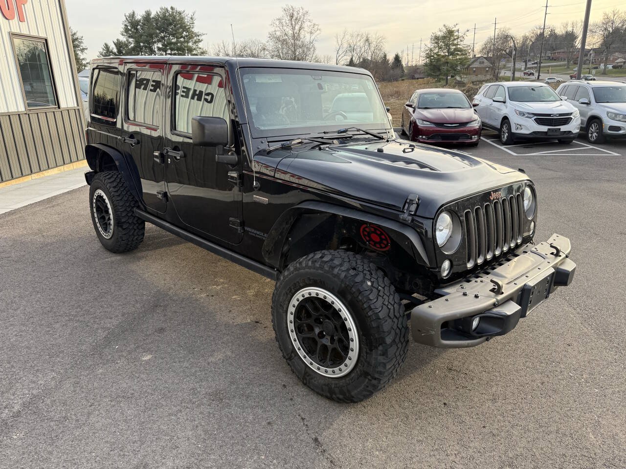 Used 2016 Jeep Wrangler Unlimited Sahara AWD/4WD image 6
