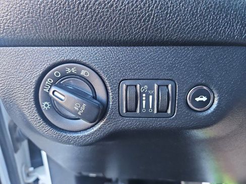 Used 2015 Dodge Challenger R/T w/ Quick Order Package 28B R/T image 15