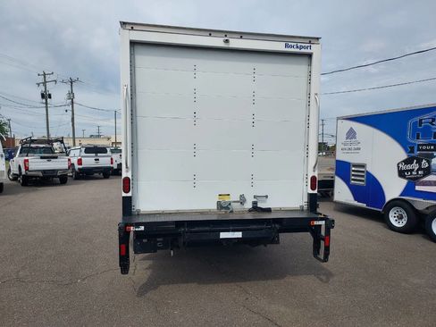 Used 2022 Ford E-450 and Econoline 450 Super Duty w/ Power Windows & Locks Group image 5