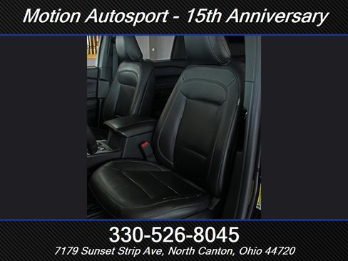 Used 2020 Ford Explorer XLT w/ Equipment Group 202A AWD/4WD image 30