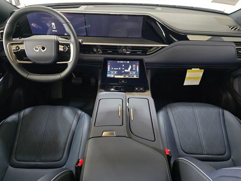 New 2026 INFINITI QX80 4WD image 9