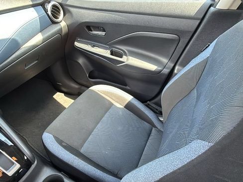 Used 2025 Nissan Versa SV FWD image 13