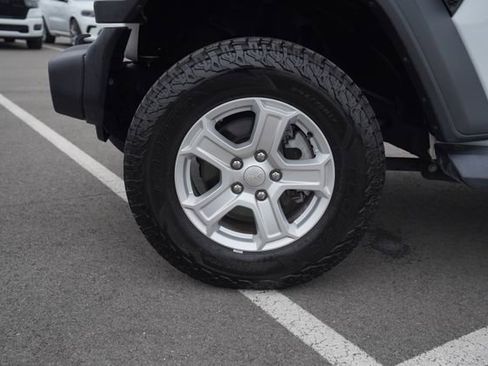 Used 2020 Jeep Wrangler Unlimited Sport S image 10