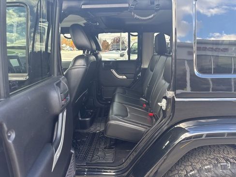 Certified 2016 Jeep Wrangler Unlimited Sahara w/ Connectivity Group image 10