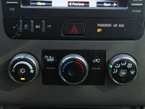 Used 2017 Chevrolet Traverse LS image 20