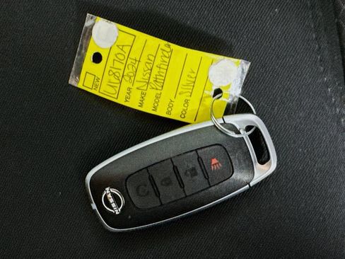 Used 2024 Nissan Pathfinder SV FWD image 37