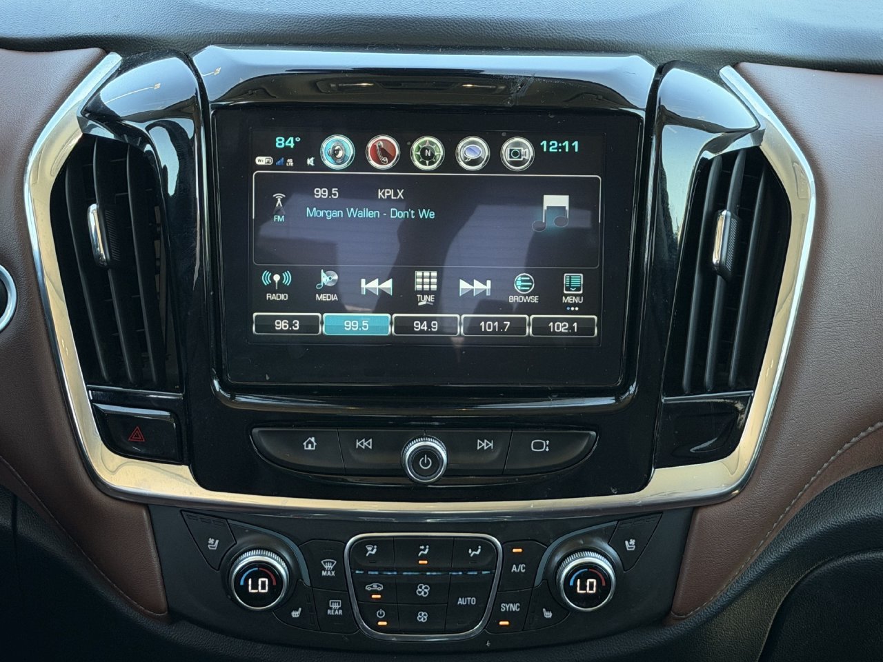 Used 2018 Chevrolet Traverse High Country AWD/4WD image 16
