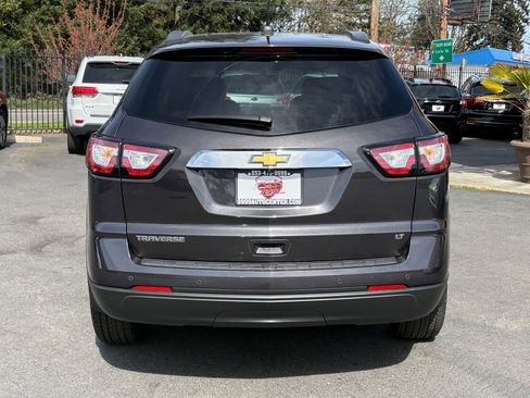 Used 2017 Chevrolet Traverse LT image 7