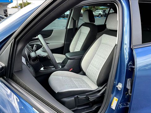Certified 2024 Chevrolet Equinox LS FWD image 17