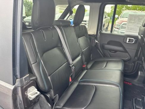 Used 2025 Jeep Wrangler Unlimited Rubicon 4xe w/ Safety Group AWD/4WD image 24