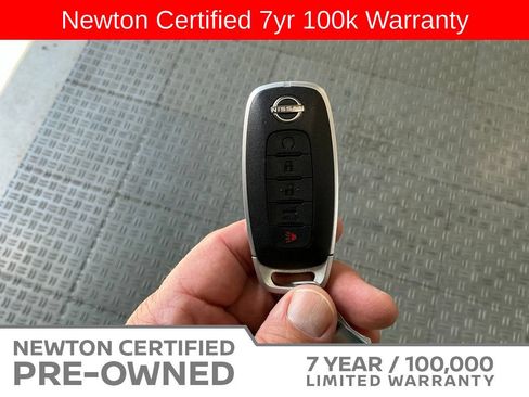 Used 2025 Nissan Pathfinder Platinum AWD/4WD image 50