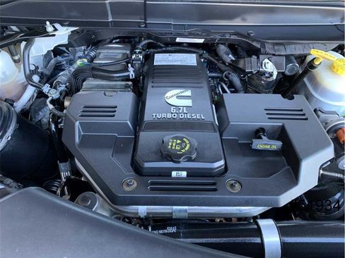 Used 2022 RAM 3500 Tradesman image 12