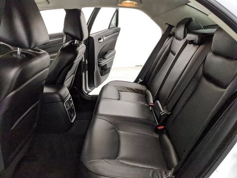 Used 2023 Chrysler 300 Touring L w/ Comfort Group RWD image 17