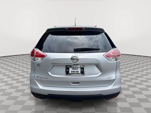 Used 2016 Nissan Rogue SV w/ SV Premium Package FWD image 7