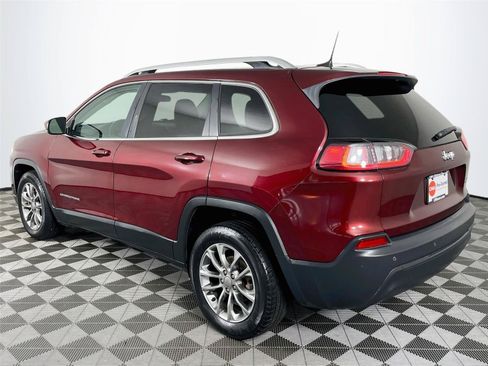 Used 2019 Jeep Cherokee Latitude Plus w/ Cold Weather Group FWD image 6