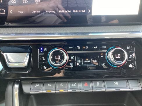 New 2025 GMC Sierra 1500 Denali w/ Denali Reserve Package image 27