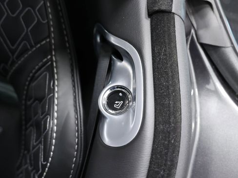 Used 2015 Aston Martin Rapide S image 48