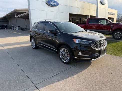 Used 2020 Ford Edge Titanium w/ Equipment Group 301A image 7