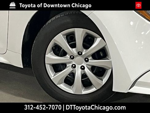 Used 2024 Toyota Corolla LE FWD image 2