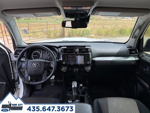 Used 2020 Toyota 4Runner TRD Off-Road AWD/4WD image 31