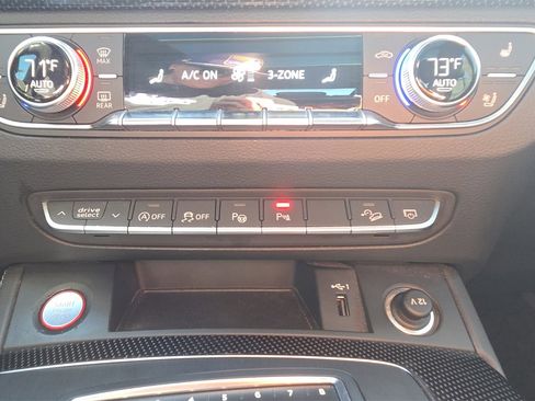 Used 2019 Audi SQ5 Prestige w/ Prestige Package image 35