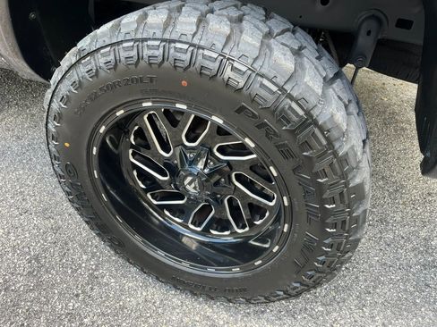 Used 2018 RAM 2500 Tradesman w/ Chrome Appearance Group AWD/4WD image 8