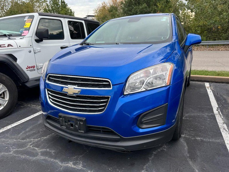 Used 2015 Chevrolet Trax LS FWD image 2