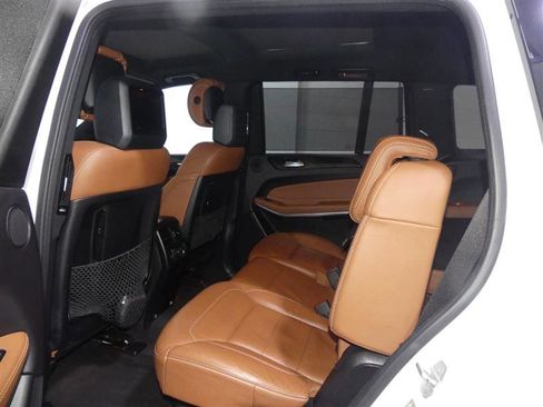 Used 2017 Mercedes-Benz GLS 550 4MATIC image 28