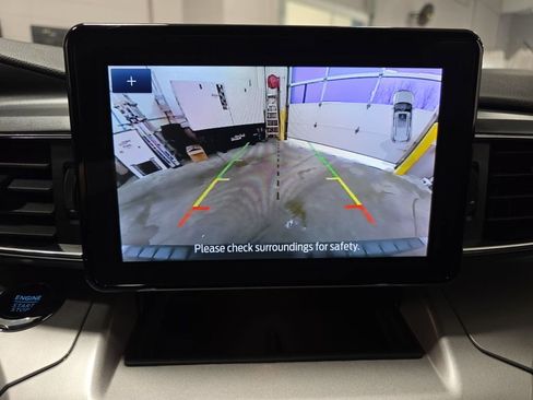 Used 2023 Ford Explorer XLT w/ Equipment Group 202A image 27