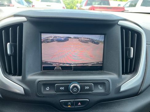 Used 2023 GMC Terrain SLE w/ Driver Convenience Package AWD/4WD image 14