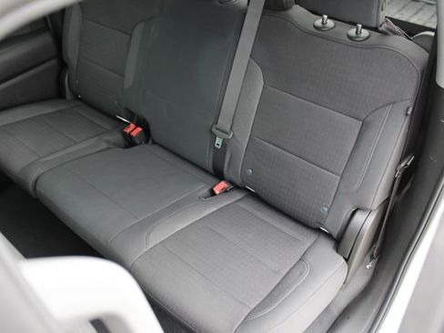 Used 2024 Chevrolet Silverado 2500 Custom w/ Custom Value Package image 40