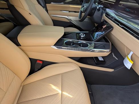 New 2025 Cadillac Escalade IQ Luxury 2 AWD/4WD image 19
