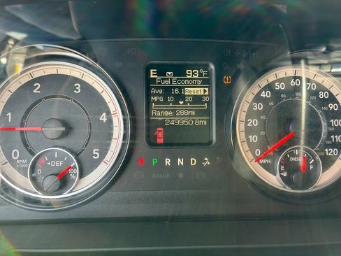 Used 2018 RAM 2500 Tradesman w/ Chrome Appearance Group AWD/4WD image 20