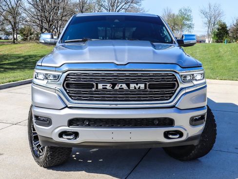 Used 2021 RAM 1500 Limited w/ Body Color Bumper Group image 19
