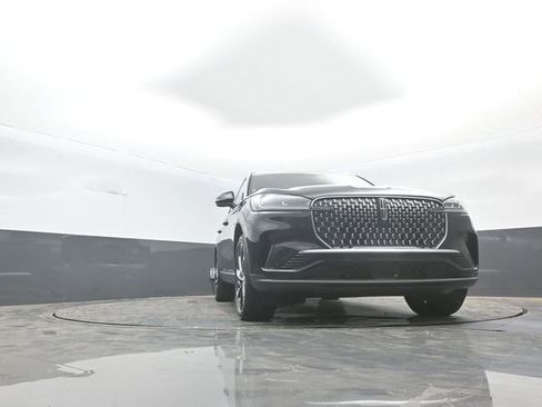 Used 2025 Lincoln Aviator Reserve w/ Equipment Group 201A AWD/4WD image 36