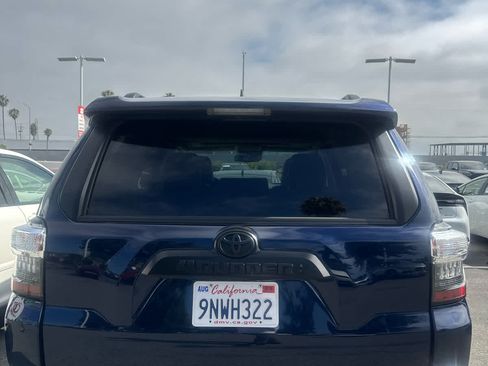 Used 2024 Toyota 4Runner TRD Off-Road Premium w/ Moonroof Package AWD/4WD image 10