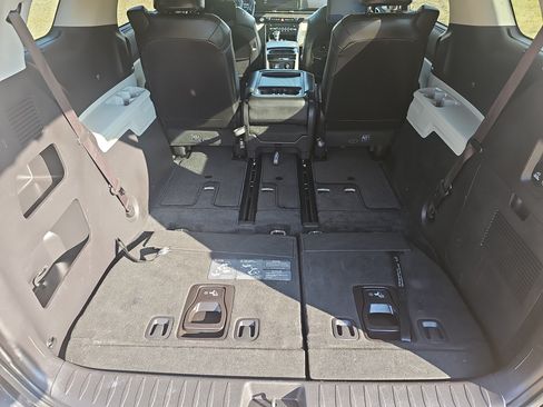 Used 2022 Kia Carnival SX FWD image 11