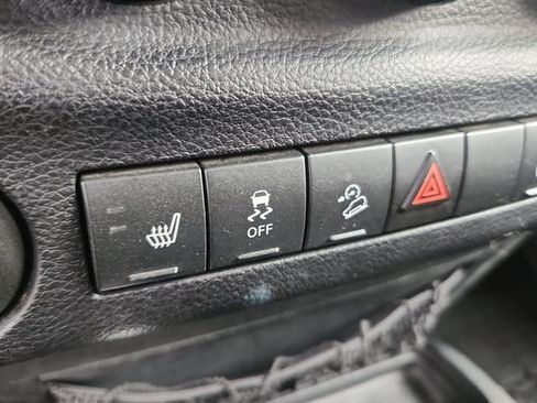 Used 2014 Jeep Wrangler Unlimited Rubicon w/ Connectivity Group AWD/4WD image 31