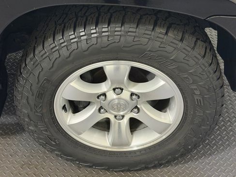 Used 2006 Toyota 4Runner SR5 RWD image 17