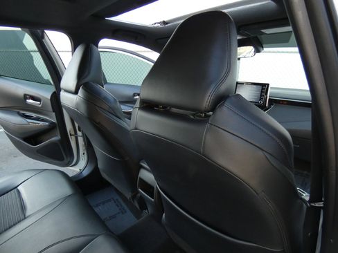 Used 2020 Toyota Corolla XSE image 40