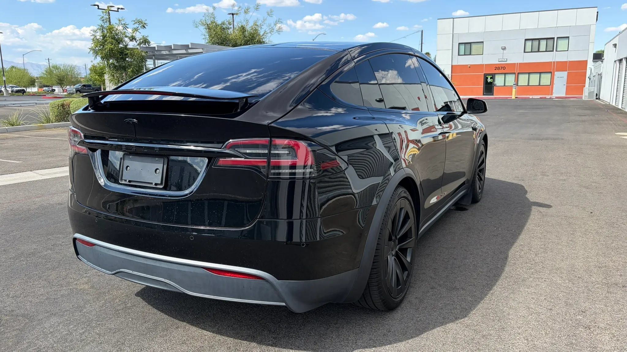 Used 2022 Tesla Model X AWD/4WD image 5