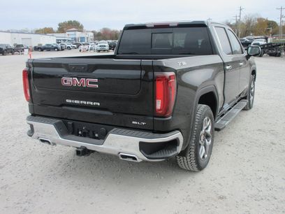 New 2026 GMC Sierra 1500 SLT w/ SLT Premium Plus Package