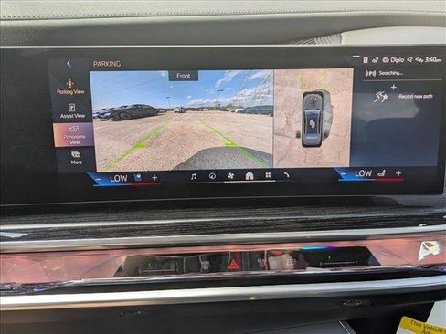 New 2025 BMW 750e xDrive w/ Premium Package image 14