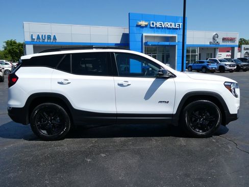 Certified 2023 GMC Terrain AT4 AWD/4WD image 4