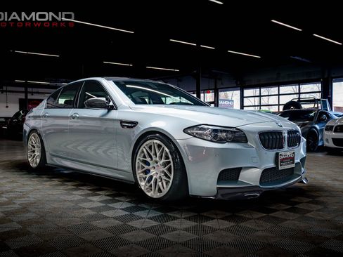 Used 2015 BMW M5 image 18